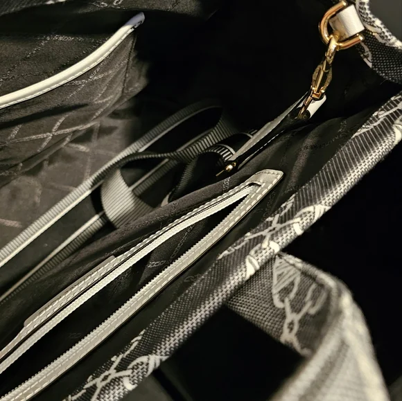 Michael Kors Large Gray Tote Bag - Picture 3 of 4